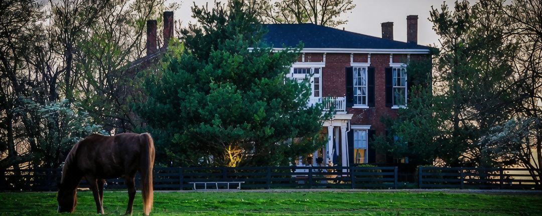 1851 Historic Maple Hill Manor B&B