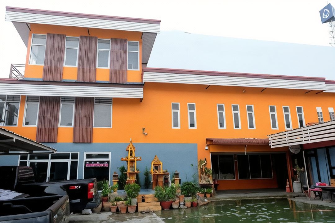 Banpong Center Place