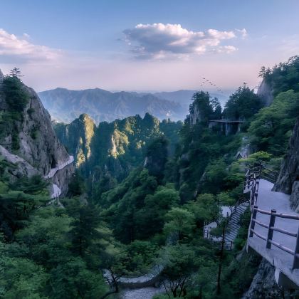 丹凤安森曼酒庄秦岭江山景区【2-6人团】纯玩一日游 丹凤安森曼酒庄秦岭江山景区【2-6人团】纯玩一日游