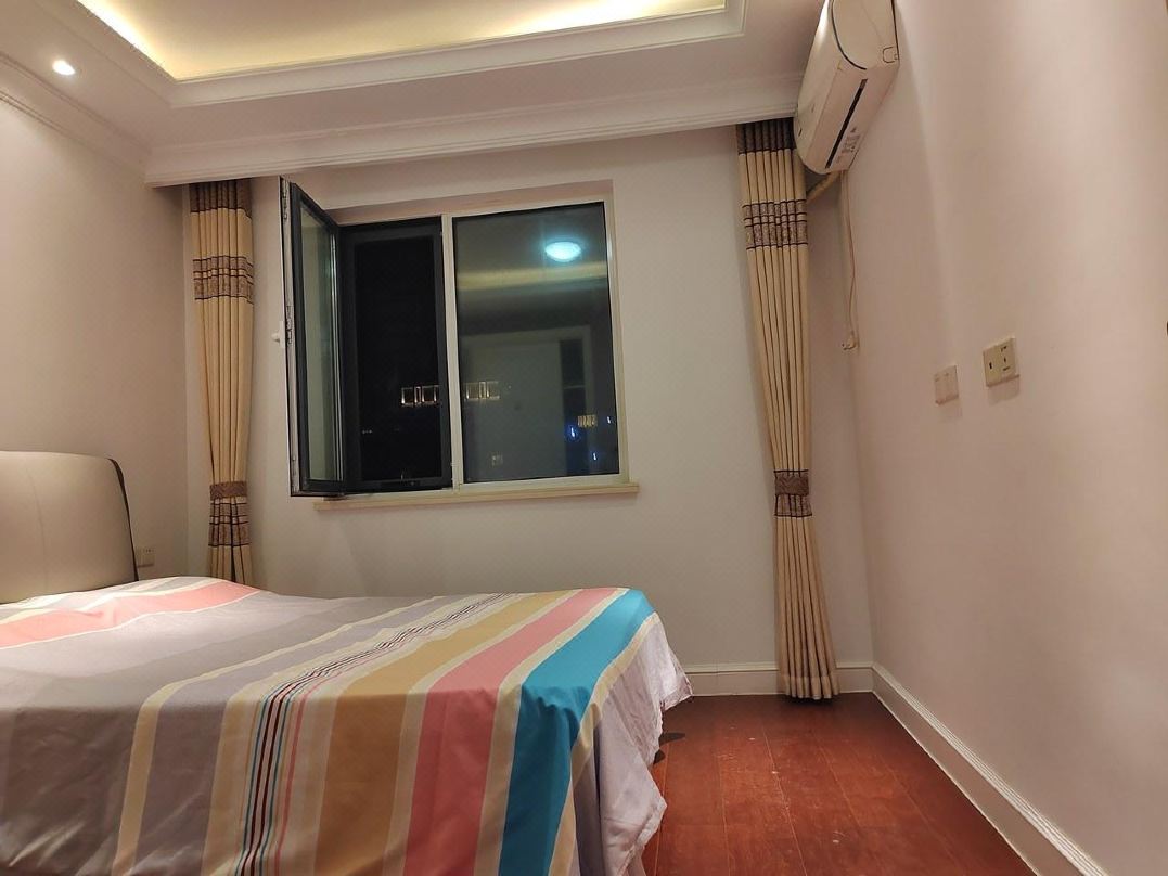 Jingdai Huakai 70 Apartment (Shibo East Road)