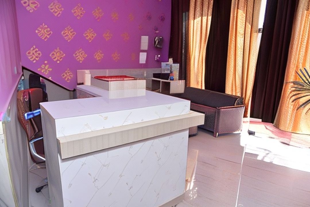 Pop 81348F Hotel Samrat