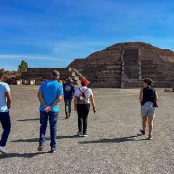 墨西哥城往返:特奥蒂瓦坎、特拉特洛尔科和瓜达卢佩圣母大教堂 墨西哥城往返:特奥蒂瓦坎、特拉特洛尔科和瓜达卢佩圣母大教堂