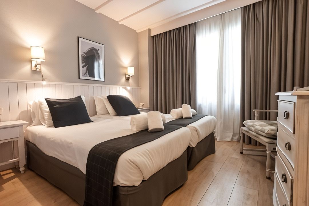 Hotel Ribaeta