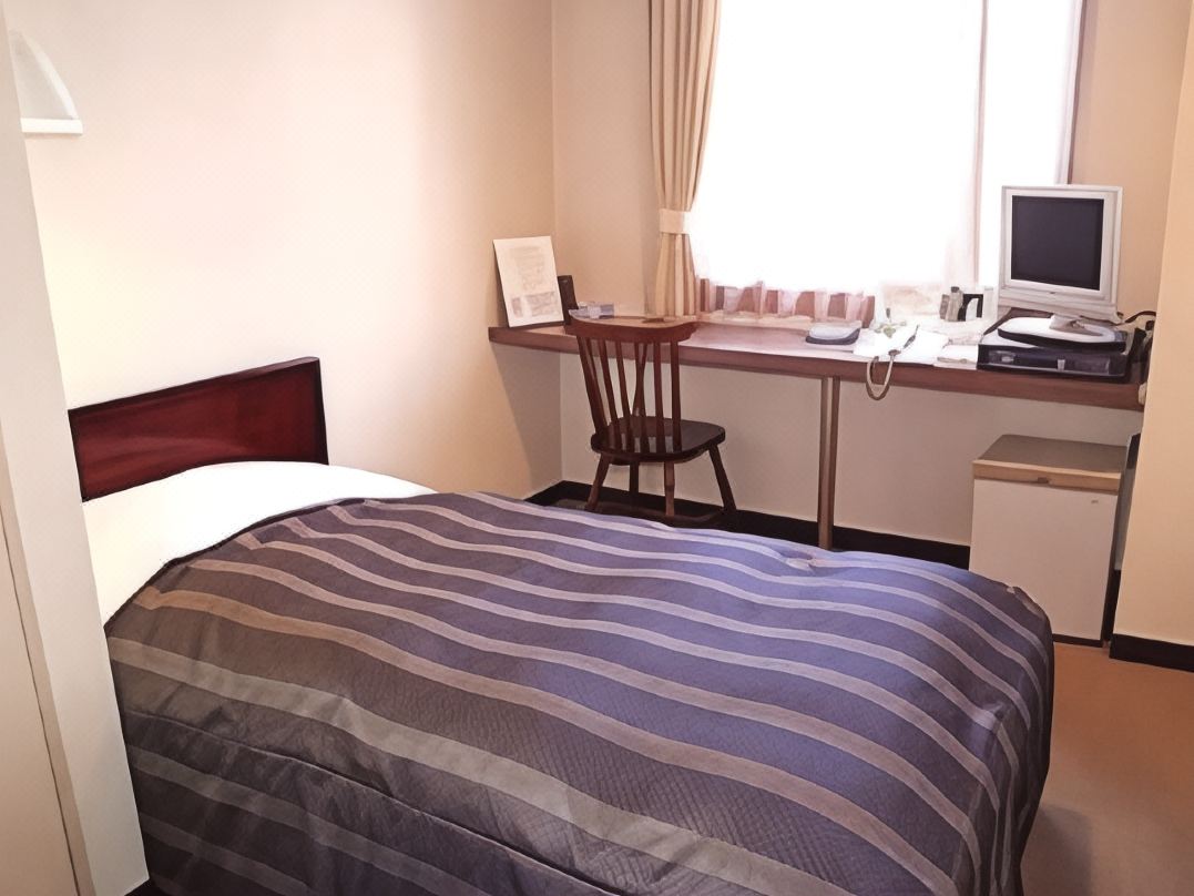 ビジネスホテルかもした