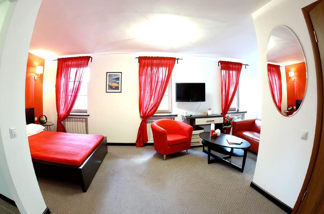 Aviator Hotel