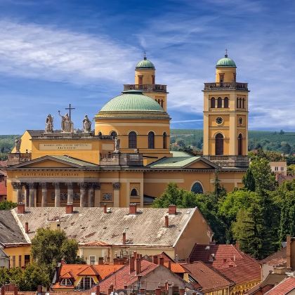 布达佩斯-埃格尔红酒+城堡游,感受酒香与历史交融的氛围 布达佩斯-埃格尔红酒+城堡游,感受酒香与历史交融的氛围