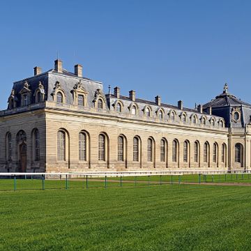 法国巴黎往返梵高小镇尚蒂伊城堡桑利斯一日游中文包车私家团 法国巴黎往返梵高小镇尚蒂伊城堡桑利斯一日游中文包车私家团