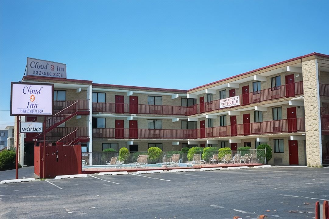 Cloud 9 Inn