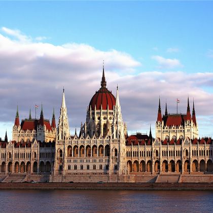 匈牙利布达佩斯艺术与高地风情一日游 匈牙利布达佩斯艺术与高地风情一日游