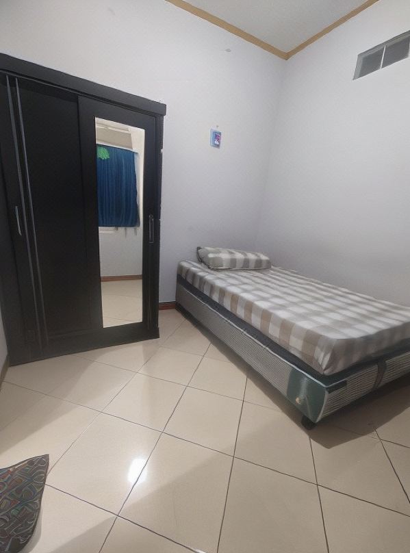 Spot on 93853 Budi Residence 2