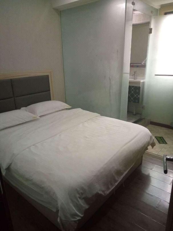 Zhushan Qingu Hotel