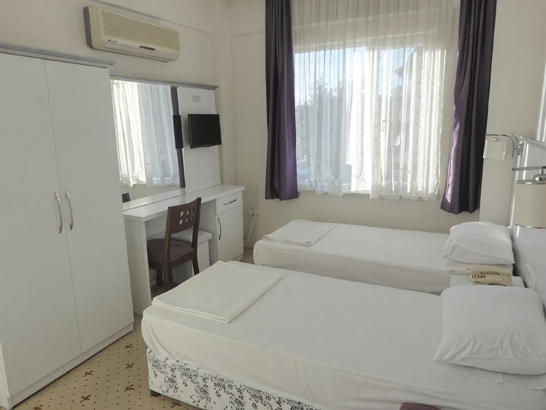 Cicek Hotel & Apartments
