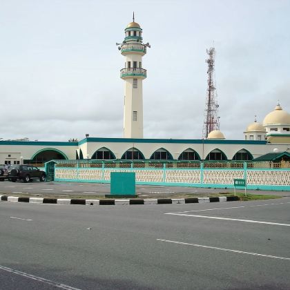 文莱诗里亚一日游【十亿桶纪念碑+天空之镜】中文包车一日游 文莱诗里亚一日游【十亿桶纪念碑+天空之镜】中文包车一日游