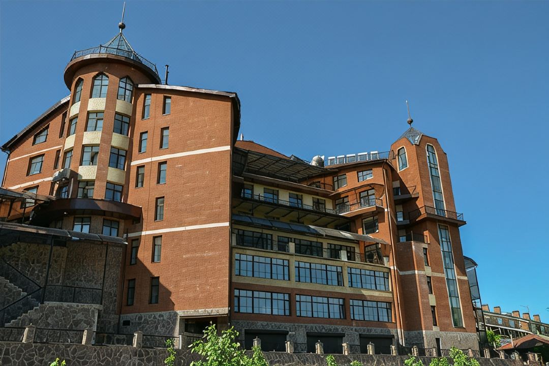 Business Hotel Yar