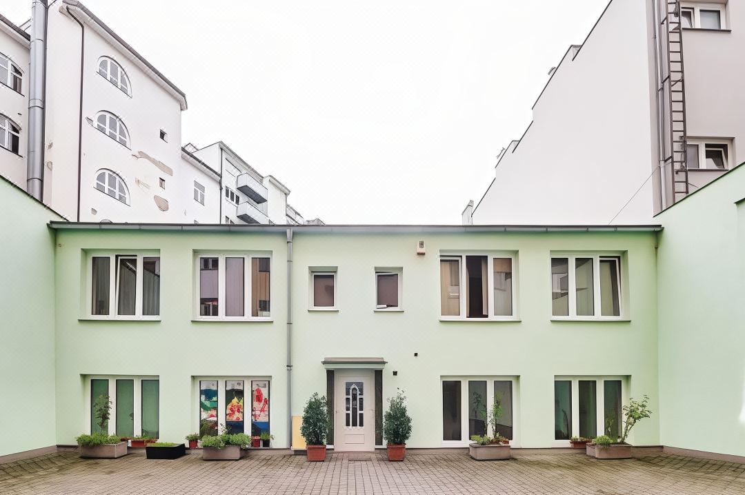 Helen Hostel u Náměstí Míru