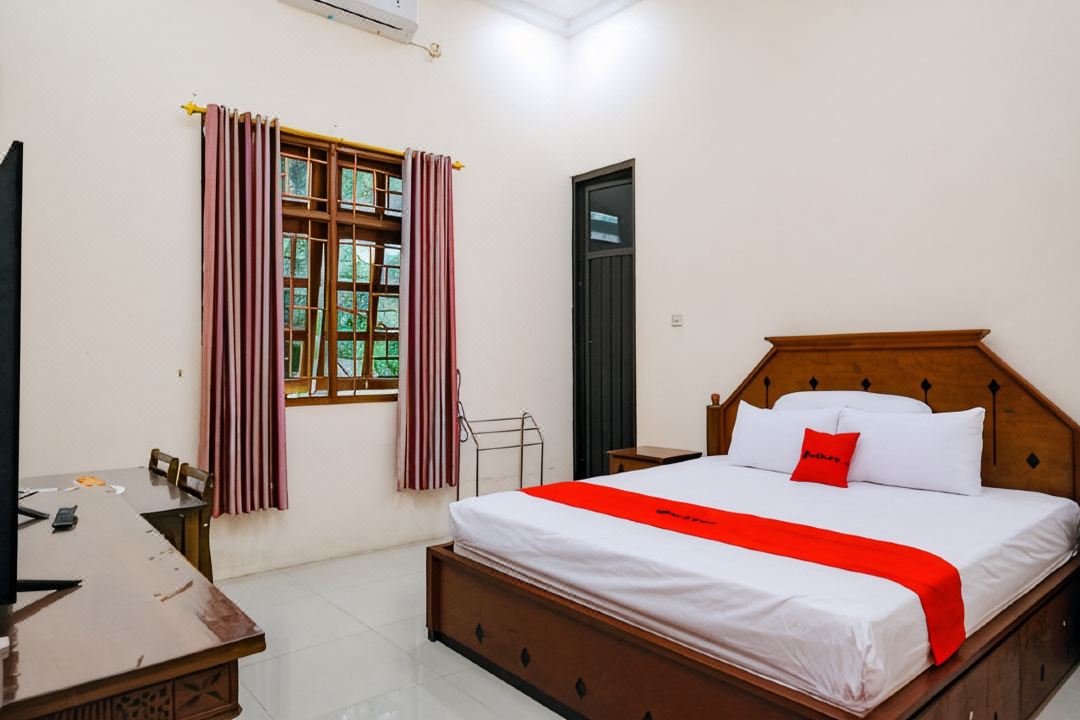 RedDoorz Near Monjali Yogyakarta