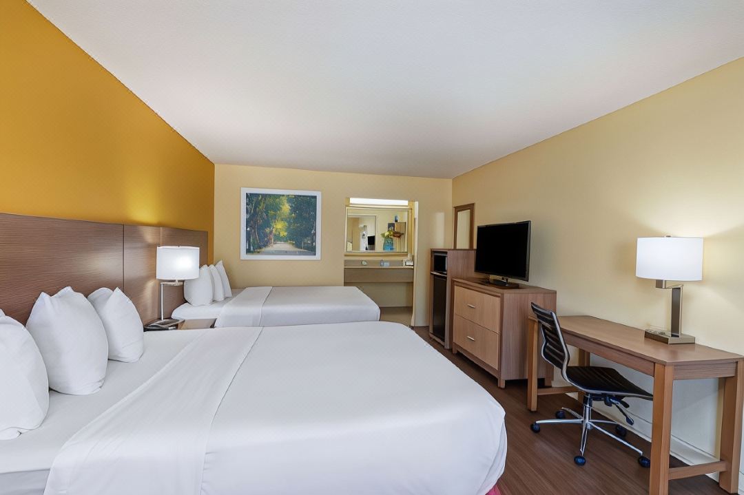 Days Inn by Wyndham Florence/I-95 North