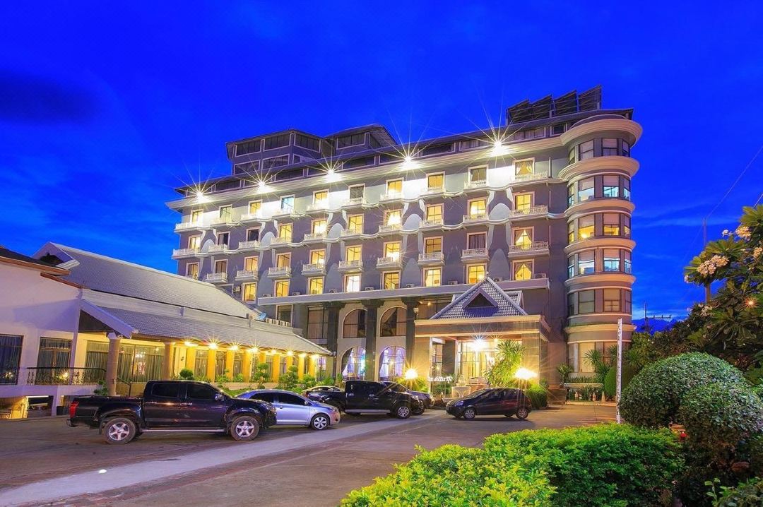 Nattirat Grand Hotel