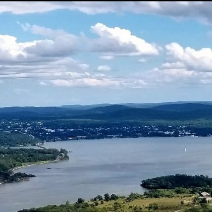 大熊山+比肯复古小镇 1日游 大熊山+比肯复古小镇 1日游