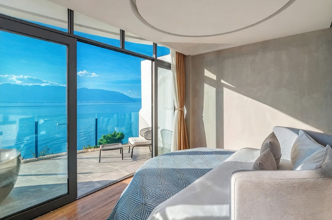 Blue Feng Seaview Holiday Apartment (Hailing Island Shili Yintan Branch)