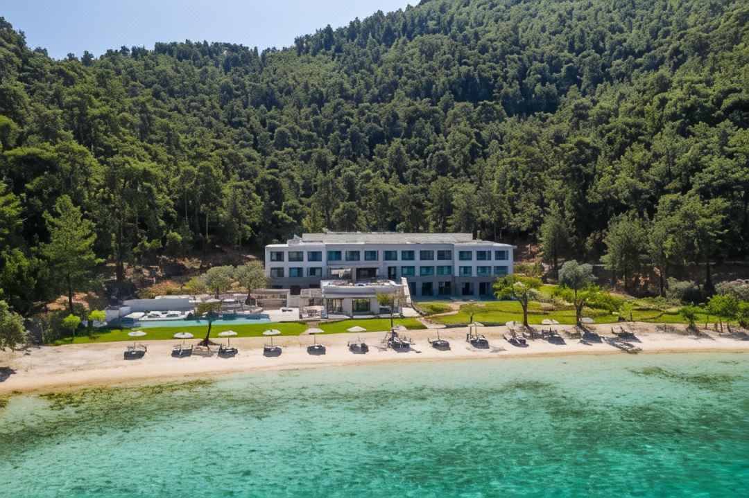 Vathi Cove Luxury Resort & Spa