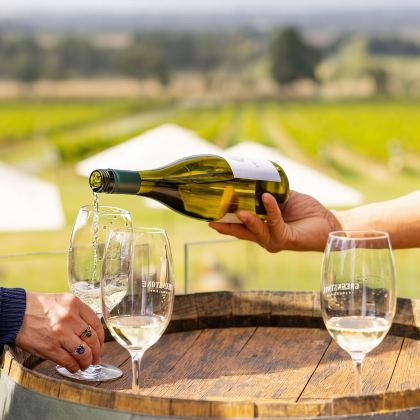 墨尔本蒸汽火车+亚拉河谷LV酒庄一日游【四人成团/中文司导】 墨尔本蒸汽火车+亚拉河谷LV酒庄一日游【四人成团/中文司导】