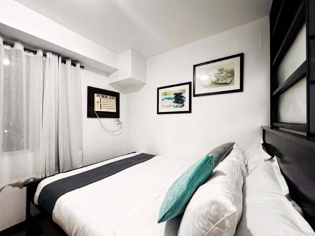 Citispace 1BR Unit Ridgewood Towers Near BGC #RW11