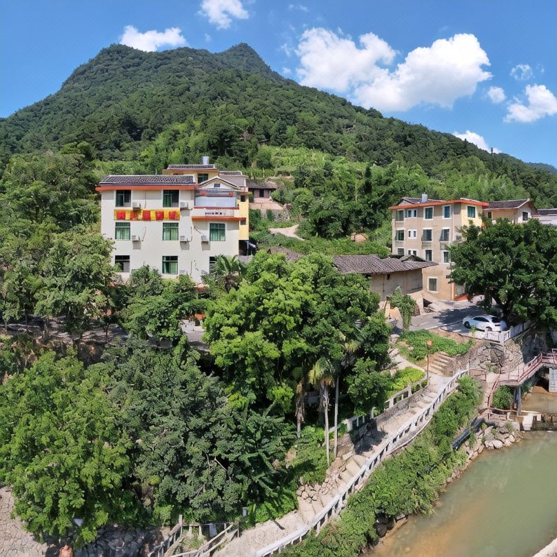 Yongding Tulou Mantianxing Inn