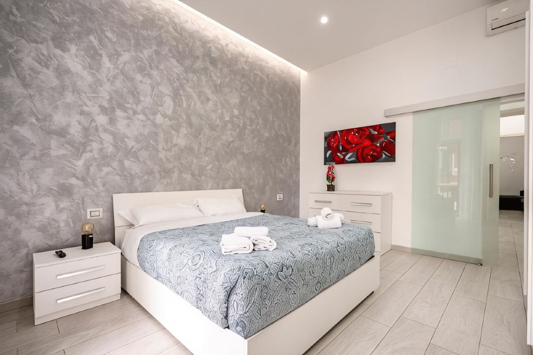 Casa di Carly - large cozy retreat in center