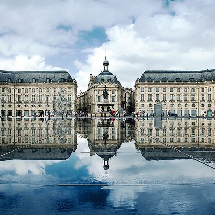 葡萄酒博物馆+交易所广场+大剧院+圣艾米隆镇【中文司机】 葡萄酒博物馆+交易所广场+大剧院+圣艾米隆镇【中文司机】