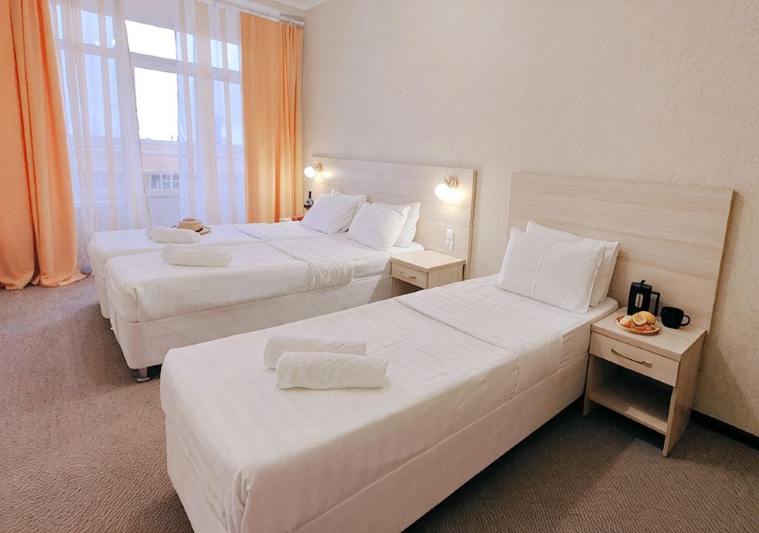 Sem Admiralov Hotel