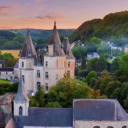 老城区+绿雕公园+迪尔比城堡+乌尔特河+植物迷宫(包车) 老城区+绿雕公园+迪尔比城堡+乌尔特河+植物迷宫(包车)