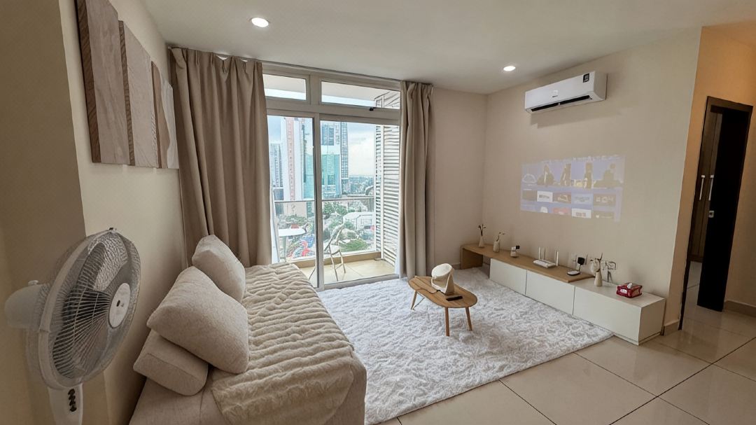 Near KSL Mall with Bathtub | Snooker | Near CIQ