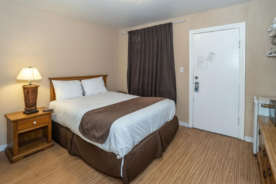 Maples Motel