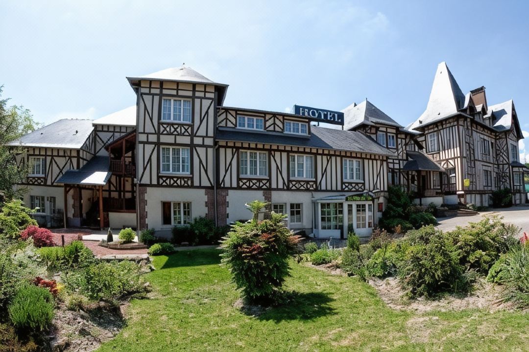 Logis Hôtel & Restaurant la Villa des Houx
