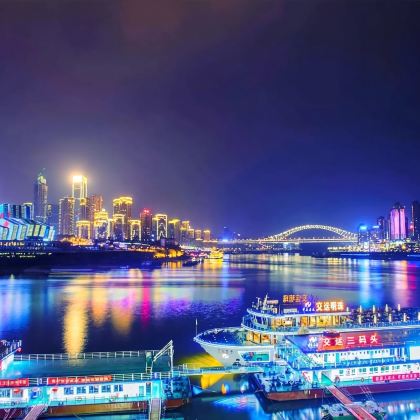 重庆洪崖洞+长江索道+李子坝+夜游船一日游【8人纯玩小团】 重庆洪崖洞+长江索道+李子坝+夜游船一日游【8人纯玩小团】