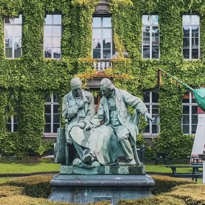 包车蒙斯深度游:钟楼+幸运猴+教堂+梵高故居 包车蒙斯深度游:钟楼+幸运猴+教堂+梵高故居