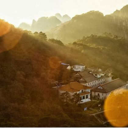 黄山风景区一日游【名人线|4 程索道+票景交|徽味餐+导游】 黄山风景区一日游【名人线|4 程索道+票景交|徽味餐+导游】