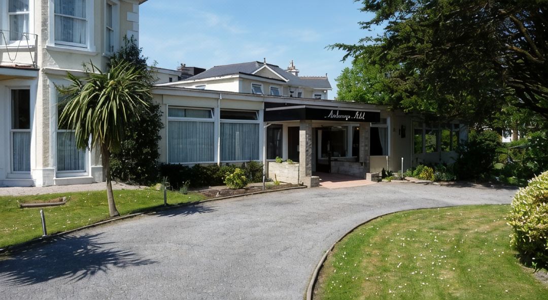 Anchorage Hotel & Spa