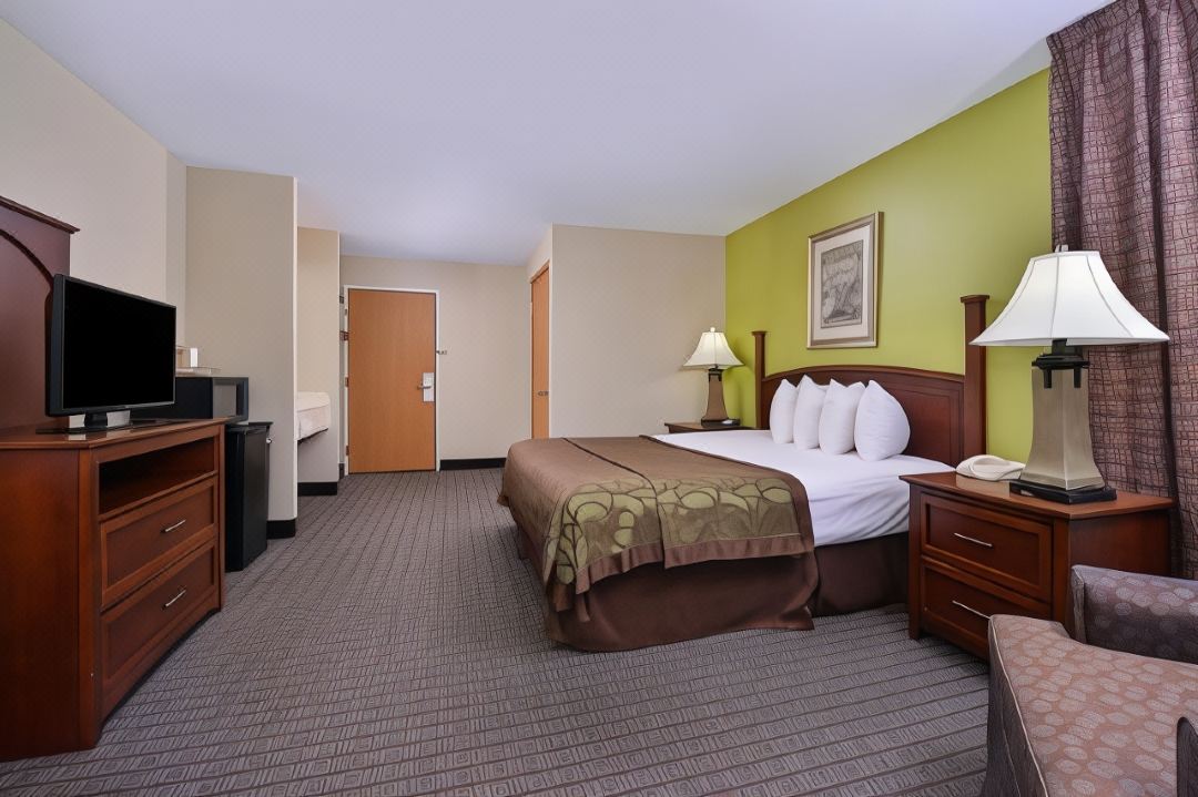 Regency Inn Geneseo IL I-80