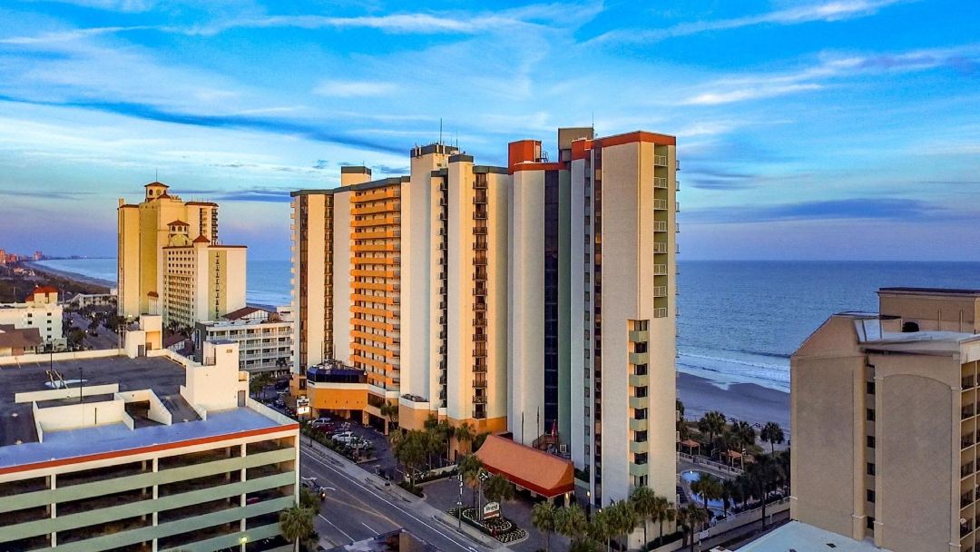 Breakers Boutique Condos | Oceanfront