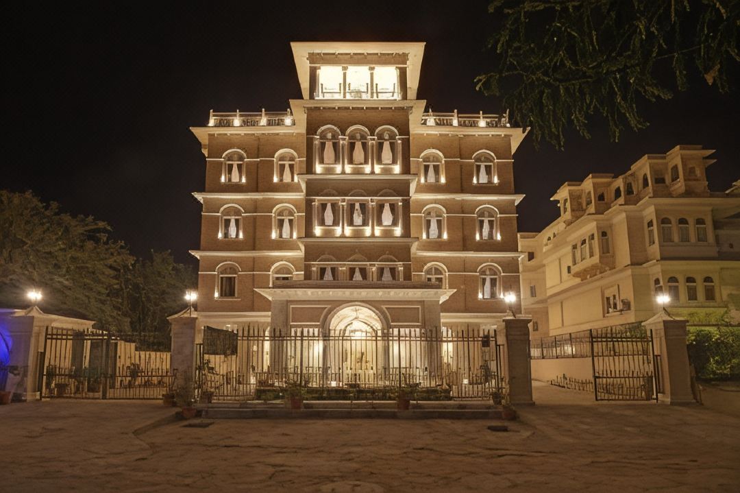 Jhadol Vijay Vilas Near Lake Pichola