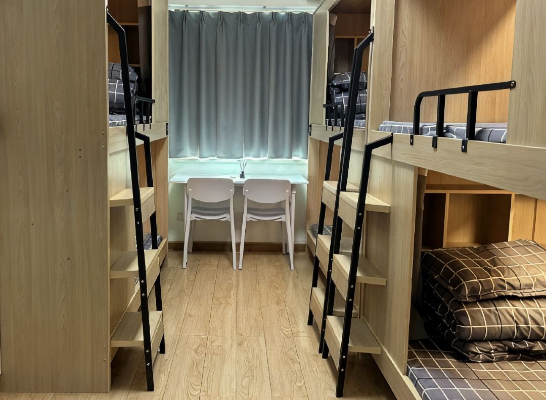 Cuihua Hostel Homestay (Huancheng South Road Metro Entrance)