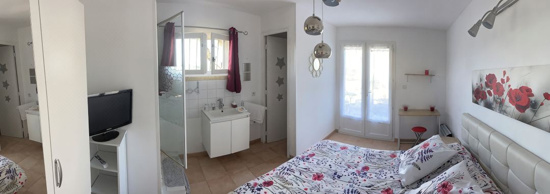 Chambre d'Hotes les Cigales