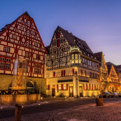 罗腾堡老城+步云莱+圣乔治屠龙雕像喷水池+市政厅一日游 罗腾堡老城+步云莱+圣乔治屠龙雕像喷水池+市政厅一日游