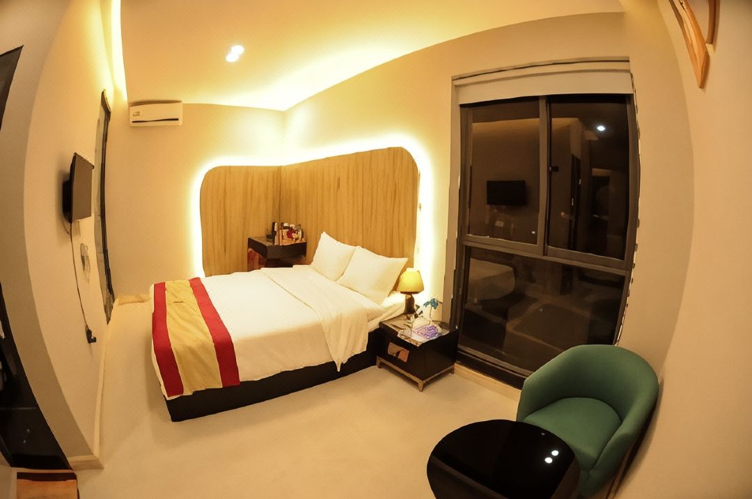 Lahona Hotel