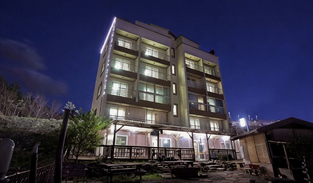 Sokcho Haeoleumhouse
