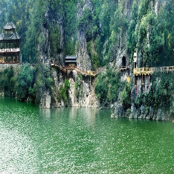 【经典线/优讲解】石门栈道+诸葛古镇+武侯墓+阳平关遗址 【经典线/优讲解】石门栈道+诸葛古镇+武侯墓+阳平关遗址