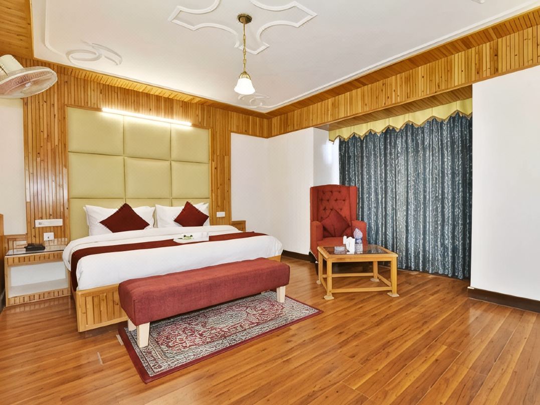 Hotel Himgiri Manali