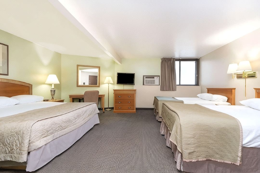 Bison Inn and Suites